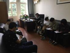 心理系教师认真学习“两说”知识